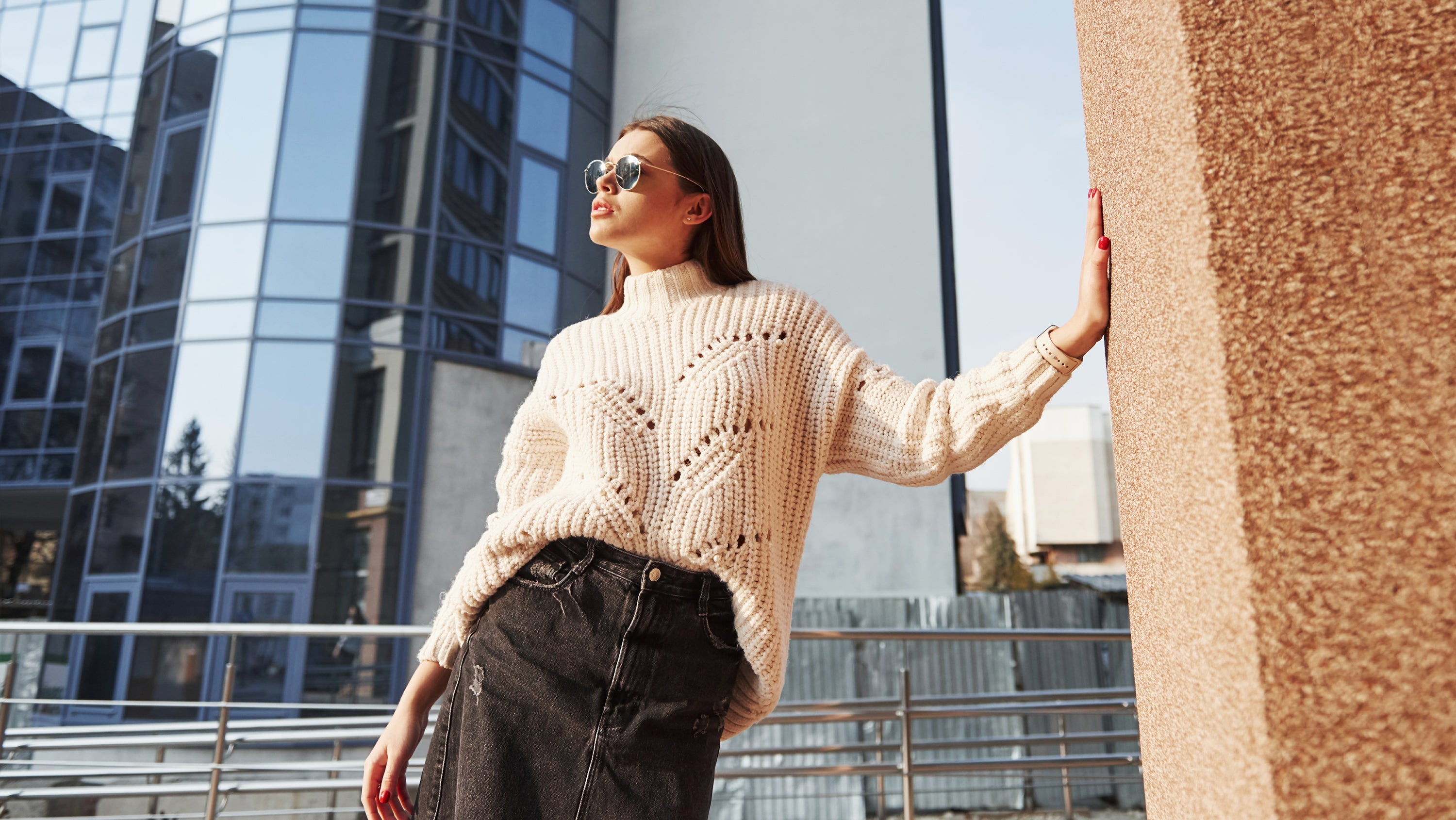 5 LUCRURI CARE TRANSFORMĂ INSTANT O ȚINUTĂ SIMPLĂ ÎNTR-UN OUTFIT STYLISH